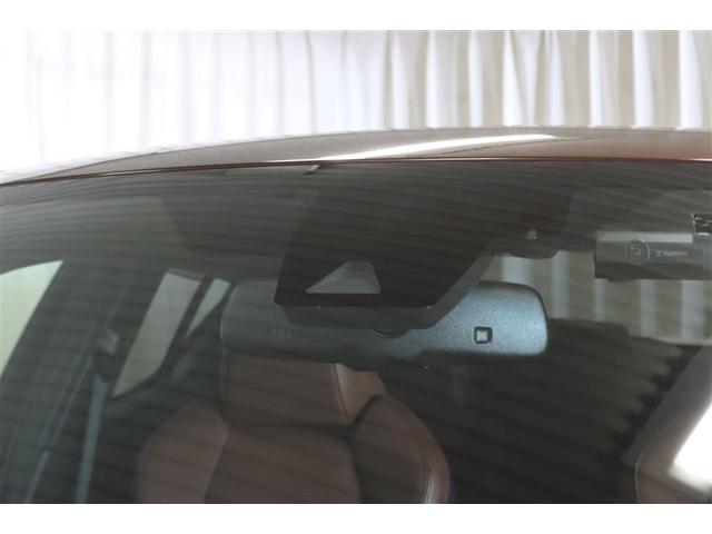 衝突の危険があれば自動でブレーキがかかります。自分も周囲も「助けてくれる」そんな機能です!