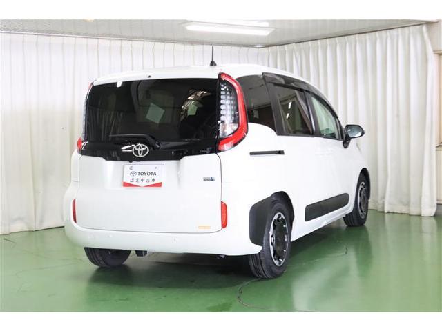 シエンタ ハイブリッドＺ　フルセグ　メモリーナビ　ＤＶＤ再生　ミュージックプレイヤー接続可　後席モニター　バックカメラ　衝突被害軽減システム　ＥＴＣ　ドラレコ　両側電動スライド　ＬＥＤヘッドランプ　乗車定員７人　３列シート（7枚目）