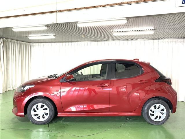 ヤリス ハイブリッドＸ　メモリーナビ　ＤＶＤ再生　ミュージックプレイヤー接続可　バックカメラ　衝突被害軽減システム　ＥＴＣ　ドラレコ　ＬＥＤヘッドランプ　ワンオーナー　記録簿（5枚目）