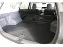 後部座席を倒せば、大きな荷物もＯＫ♪