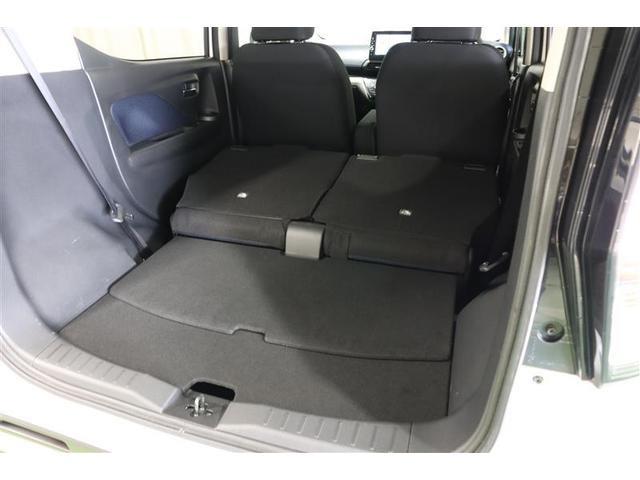 後部座席を倒せば、大きな荷物もＯＫ♪