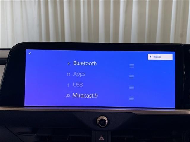 �f�B�X�v���C�I�[�f�B�I���ځB�X�}�z�Ɠ������o�̉�ʃ^�b�`����͂������A�n���Y�t���[�ʘb���ł���̂ŁA�^�]���ł����S�ł��B