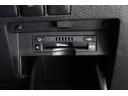 ２．５Ｓ　タイプゴールド　フルセグ　メモリーナビ　ＤＶＤ再生　ミュージックプレイヤー接続可　後席モニター　バックカメラ　衝突被害軽減システム　ＥＴＣ　ドラレコ　両側電動スライド　ＬＥＤヘッドランプ　乗車定員７人　３列シート（22枚目）