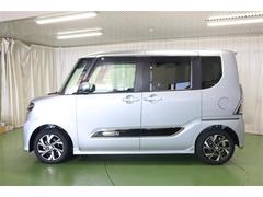 狭い駐車場でもパワーススライドドアなら安心です♪隣のお車にドアを当ててしまうことを防げます♪ 5