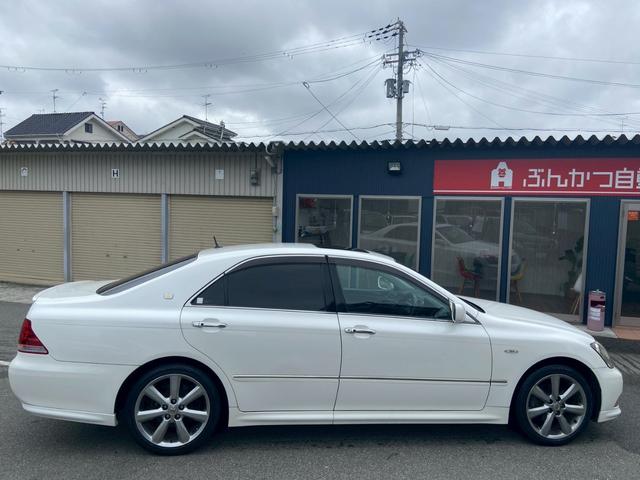 クラウン アスリート サンルーフ ナビ バックカメラ パワーシート キーレス プッシュスタート クルーズコントロール 18インチアルミホイール ETC(4枚目)