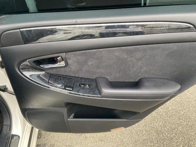 クラウン アスリート サンルーフ ナビ バックカメラ パワーシート キーレス プッシュスタート クルーズコントロール 18インチアルミホイール ETC(21枚目)