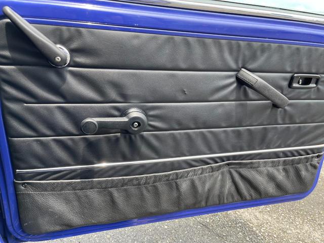 MINI ポールスミス 4MT車 走行1.2万キロ ポールスミス考案ポールスミス・ブルー・1500台限定車・エアコン・BLUETOOTH対応CDオーディオ・ETC・ナビTV・専用エンブレム・専用インテリア(17枚目)