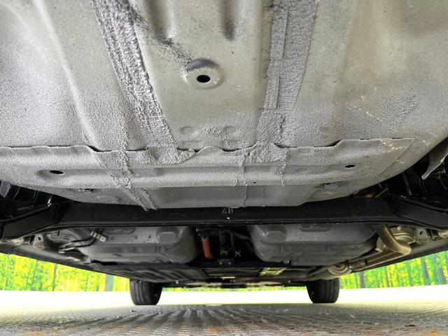 フィット ｅ：ＨＥＶホーム　純正９型ディスプレイオーディオ　禁煙車　全周囲カメラ　ブラインドスポットモニター　ホンダセンシング　フルセグ　ハーフレザー　アダプティブクルーズ　ＬＥＤヘッド　ＥＴＣ２．０　電動パーキング（20枚目）