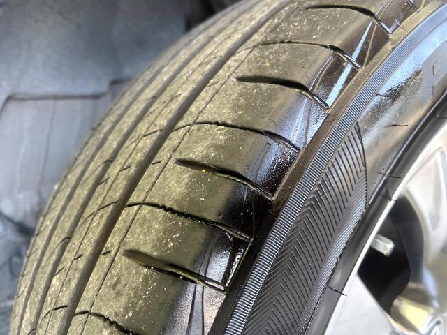 ハリアーハイブリッド Ｚ　純正１２．３型ディスプレイオーディオ　禁煙車　全周囲カメラ　ＪＢＬサウンド　セーフティセンス　レーダークルーズ　　ハーフレザーシート　デジタルインナーミラー　ＢＳＭ　フルセグ　ＬＥＤヘッド（31枚目）