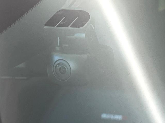 オーラ ニスモ　メーカー純正９インチナビ　フルエアロ　全周囲カメラ　衝突被害軽減システム　プロパイロット　禁煙車　ハーフレザーシート　ドラレコ　コーナーセンサー　スマートキー　ＬＥＤヘッド　ビルトインＥＴＣ（41枚目）