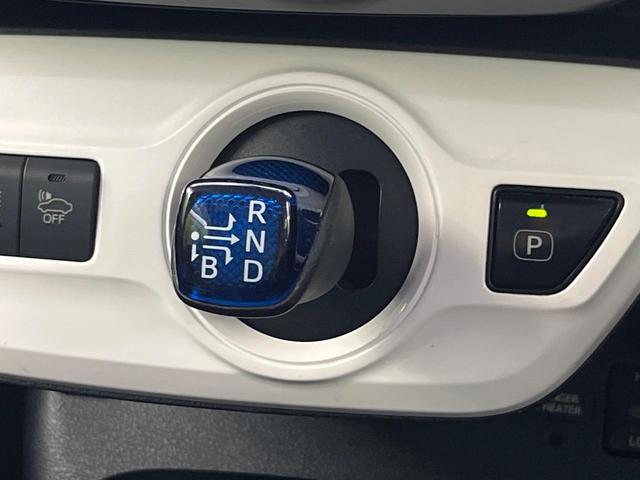 プリウス Ｓツーリングセレクション　モデリスタエアロ　純正９型ナビ　バックカメラ　ＥＴＣ　フルセグ　Ｂｌｕｅｔｏｏｔｈ　シートヒーター　ＬＥＤヘッドライト　ＬＥＤフォグ　レザー調シート　スマートキー　オートエアコン　オートライト（49枚目）