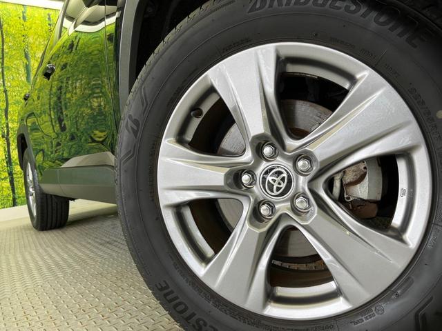 ＲＡＶ４ Ｘ　８型ディスプレイオーディオ　レーダークルーズ　衝突軽減　Ｂｌｕｅｔｏｏｔｈ　ＥＴＣ　バックカメラ　クリアランスソナー　ＬＥＤヘッドライト　オートハイビーム　車線逸脱警報　革巻きステアリング（14枚目）
