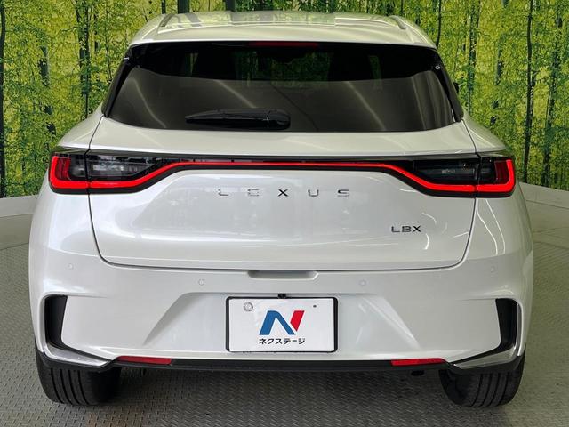 ＬＢＸ リラックス　９．８型ディスプレイオーディオ　禁煙車　フルセグ　全周囲カメラ　セーフティシステムプラス　サドルタン革シート　パワーバックドア　メモリーシート　前席シートヒーター　ハンドルヒーター　ＬＥＤヘッド（16枚目）