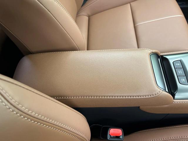 ＬＢＸ リラックス　９．８型ディスプレイオーディオ　禁煙車　フルセグ　全周囲カメラ　セーフティシステムプラス　サドルタン革シート　パワーバックドア　メモリーシート　前席シートヒーター　ハンドルヒーター　ＬＥＤヘッド（46枚目）