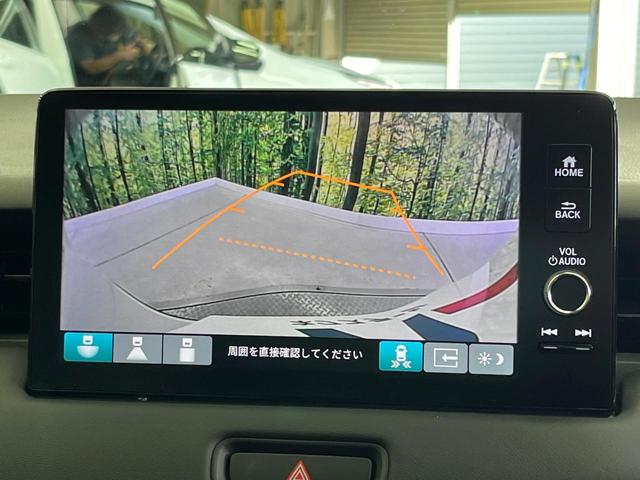 ヴェゼル ｅ：ＨＥＶ　Ｚ　登録済未使用車　ホンダコネクト９型ディスプレイ　バックカメラ　ホンダセンシング　ハンズフリーパワーバックドア　ハンドルヒーター　前席シートヒーター　フルセグ　ワイヤレス充電器　ハーフレザー　ＥＴＣ（5枚目）