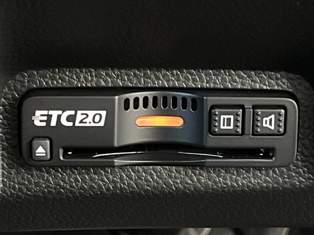 ヴェゼル ｅ：ＨＥＶ　Ｚ　登録済未使用車　ホンダコネクト９型ディスプレイ　バックカメラ　ホンダセンシング　ハンズフリーパワーバックドア　ハンドルヒーター　前席シートヒーター　フルセグ　ワイヤレス充電器　ハーフレザー　ＥＴＣ（42枚目）