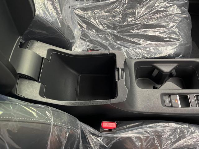 ヴェゼル ｅ：ＨＥＶ　Ｚ　登録済未使用車　ホンダコネクト９型ディスプレイ　バックカメラ　ホンダセンシング　ハンズフリーパワーバックドア　ハンドルヒーター　前席シートヒーター　フルセグ　ワイヤレス充電器　ハーフレザー　ＥＴＣ（54枚目）