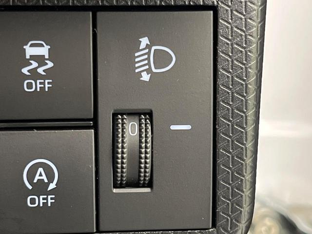 タント Ｘ　スマートアシスト　電動スライドドア　禁煙車　コーナーセンサー　スマートキー　ＬＥＤヘッド　ビルトインＥＴＣ　オートハイビーム　車線逸脱警報　オートライト　オートエアコン　シートヒーター（62枚目）