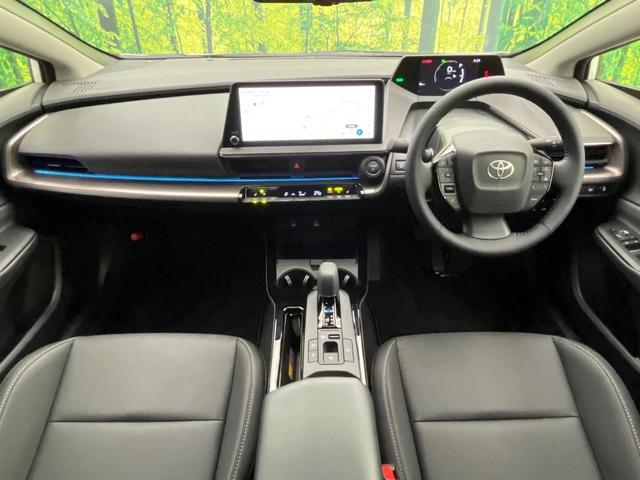 プリウス Ｚ　純正１２．３インチナビ　禁煙車　セーフティセンス　レーダークルーズコントロール　パノラミックビューモニター　ＥＴＣ２．０　ドラレコ　シートベンチレーション　ブラインドスポットモニター　ハンドルヒーター（3枚目）