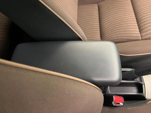 アクア Ｇ　純正ナビ　バックカメラ　禁煙車　ドラレコ　スマートキー　ＬＥＤヘッド　フォグランプ　ＥＴＣ　オートライト　オートエアコン　純正１５インチアルミ　Ｂｌｕｅｔｏｏｔｈ　フルセグ　シートヒーター（47枚目）