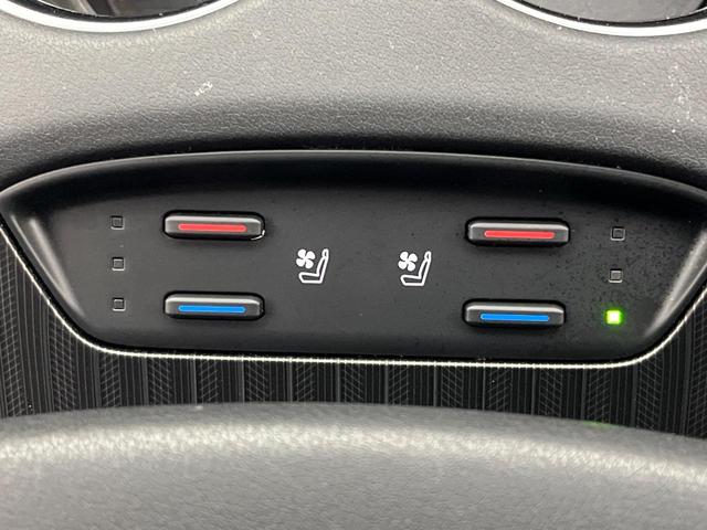 ハリアーハイブリッド Ｚ　レザーパッケージ　純正１２．３型ディスプレイオーディオ　禁煙車　バックカメラ　ＪＢＬサウンド　セーフティセンス　レーダークルーズ　黒革　シートベンチレーション　デジタルインナーミラー　パワーバックドア　フルセグ（8枚目）