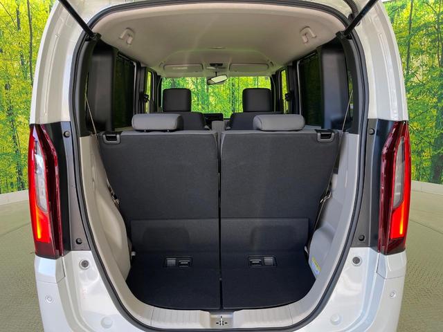N-BOX ベースグレード 衝突軽減 禁煙車 アダプティブクルーズ 電動スライドドア クリアランスソナー 電動パーキング LEDヘッドライト オートハイビーム スマートキー オートエアコン 踏み間違い防止 車線逸脱警報(11枚目)
