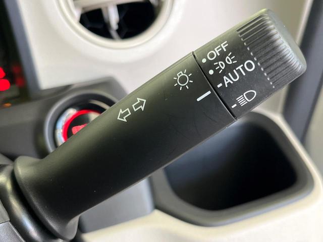 N-BOX ベースグレード 衝突軽減 禁煙車 アダプティブクルーズ 電動スライドドア クリアランスソナー 電動パーキング LEDヘッドライト オートハイビーム スマートキー オートエアコン 踏み間違い防止 車線逸脱警報(49枚目)