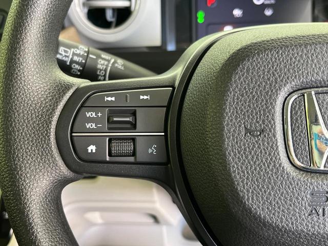 N-BOX ベースグレード 衝突軽減 禁煙車 アダプティブクルーズ 電動スライドドア クリアランスソナー 電動パーキング LEDヘッドライト オートハイビーム スマートキー オートエアコン 踏み間違い防止 車線逸脱警報(50枚目)