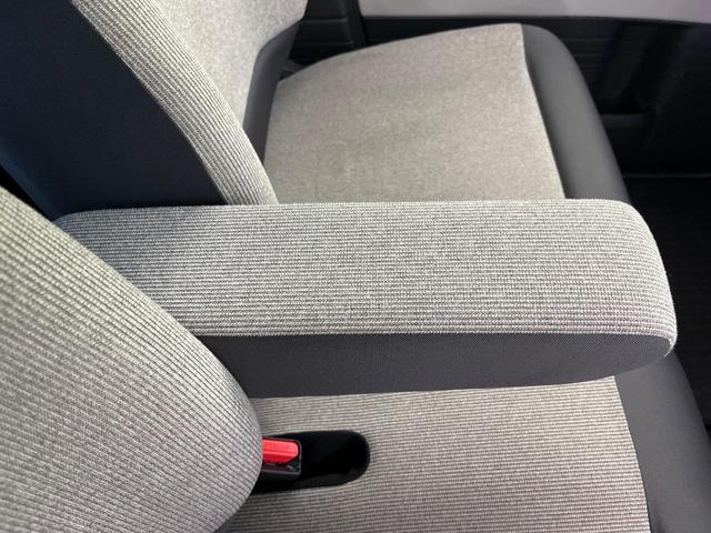 N-BOX ベースグレード 衝突軽減 禁煙車 アダプティブクルーズ 電動スライドドア クリアランスソナー 電動パーキング LEDヘッドライト オートハイビーム スマートキー オートエアコン 踏み間違い防止 車線逸脱警報(55枚目)