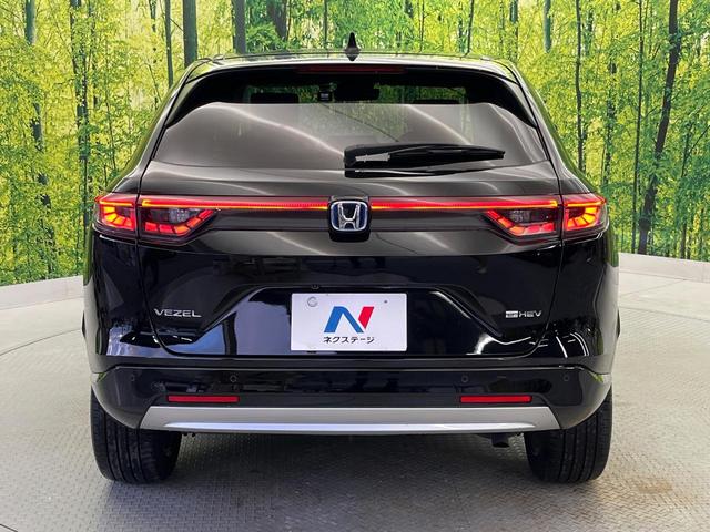 ヴェゼル ｅ：ＨＥＶ　Ｚ　９型メモリーナビ　バックカメラ　ホンダセンシング　ハンズフリーパワーバックドア　ハーフレザーシート　シートヒーター　ブラインドスポットモニター　ＥＴＣ　ドラレコ　フルセグ　スマートキー（16枚目）