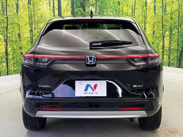 ヴェゼル ｅ：ＨＥＶ　Ｚ　９型メモリーナビ　バックカメラ　ホンダセンシング　ハンズフリーパワーバックドア　ハーフレザーシート　シートヒーター　ブラインドスポットモニター　ＥＴＣ　ドラレコ　フルセグ　スマートキー（29枚目）