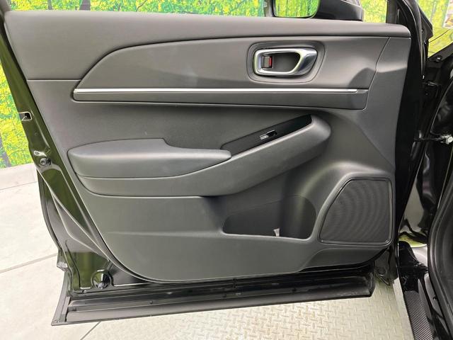 ヴェゼル ｅ：ＨＥＶ　Ｚ　９型メモリーナビ　バックカメラ　ホンダセンシング　ハンズフリーパワーバックドア　ハーフレザーシート　シートヒーター　ブラインドスポットモニター　ＥＴＣ　ドラレコ　フルセグ　スマートキー（51枚目）