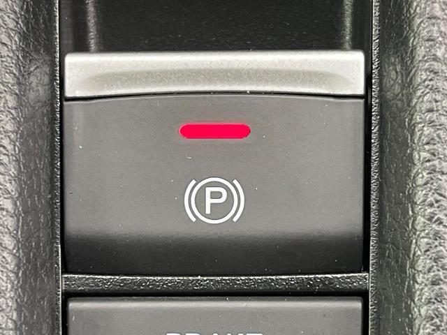 ヴェゼル ｅ：ＨＥＶ　Ｚ　９型メモリーナビ　バックカメラ　ホンダセンシング　ハンズフリーパワーバックドア　ハーフレザーシート　シートヒーター　ブラインドスポットモニター　ＥＴＣ　ドラレコ　フルセグ　スマートキー（64枚目）