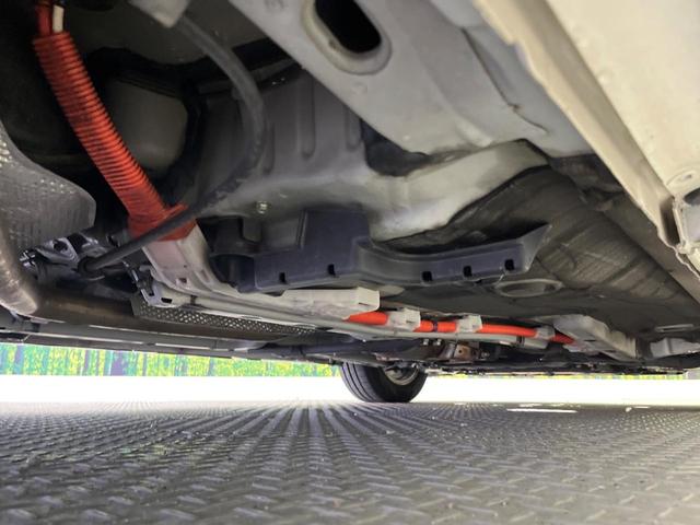 プリウス S 禁煙車 純正ナビ バックカメラ ETC Bluetooth フルセグ HIDヘッドライト スマートキー オートエアコン オートライト フォグライト 盗難防止装置 プライバシーガラス(33枚目)