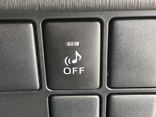 プリウス S 禁煙車 純正ナビ バックカメラ ETC Bluetooth フルセグ HIDヘッドライト スマートキー オートエアコン オートライト フォグライト 盗難防止装置 プライバシーガラス(51枚目)