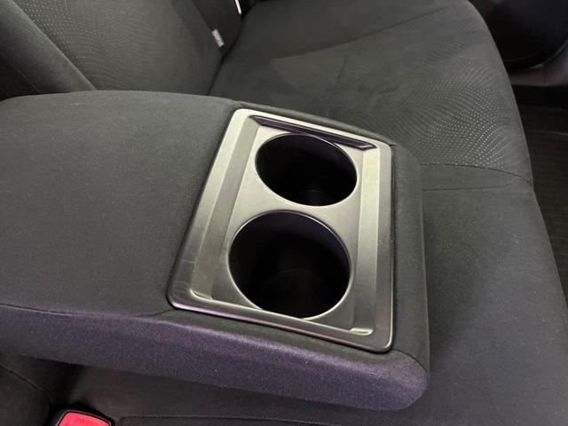 プリウス S 禁煙車 純正ナビ バックカメラ ETC Bluetooth フルセグ HIDヘッドライト スマートキー オートエアコン オートライト フォグライト 盗難防止装置 プライバシーガラス(55枚目)