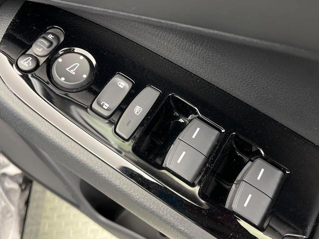 ヴェゼル e:HEV Z 純正9型ナビ 禁煙車 アダプティブクルーズ 衝突軽減 ETC ドラレコ バックカメラ Bluetooth フルセグ シートヒーター パワーバックドア クリアランスソナー ハーフレザーシート(43枚目)