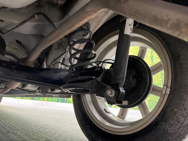 ミライース Ｘ　純正１４インチアルミホイール　フォグライト　ＣＤ／ＤＶＤ再生　盗難防止装置　プライバシーガラス　アイドリングストップ　ヘッドライトレベライザー　キーレス　電動格納ミラー　ＡＢＳ（22枚目）