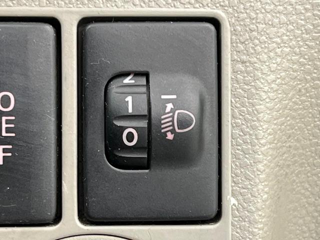 ミライース Ｘ　純正１４インチアルミホイール　フォグライト　ＣＤ／ＤＶＤ再生　盗難防止装置　プライバシーガラス　アイドリングストップ　ヘッドライトレベライザー　キーレス　電動格納ミラー　ＡＢＳ（51枚目）