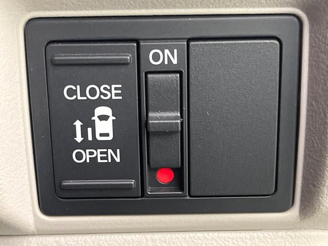 N-BOX ベースグレード 電動スライドドア ホンダセンシング アダプティブクルーズ 禁煙車 コーナーセンサー スマートキー LEDヘッド オートハイビーム レーンアシスト オートライト オートエアコン ロールサンシェード(6枚目)