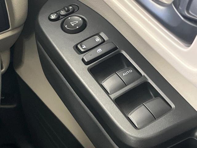 N-BOX ベースグレード 電動スライドドア ホンダセンシング アダプティブクルーズ 禁煙車 コーナーセンサー スマートキー LEDヘッド オートハイビーム レーンアシスト オートライト オートエアコン ロールサンシェード(46枚目)