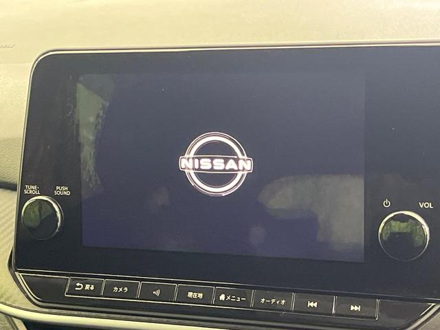 ノート Ｘ　メーカー９型ナビ　アラウンドビューモニター　禁煙車　全方位運転支援システム　デジタルインナーミラー　ＢＳＭ　ＬＥＤヘッドライト＆フォグランプ　フルセグ　ＥＴＣ２．０　ワイヤレス充電器　ドラレコ（4枚目）