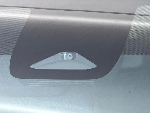 シエンタ ハイブリッドZ 純正10.5インチナビ 禁煙車 パノラミックビューモニター セーフティセンス ハンズフリーパワースライドドア レーダークルーズコントロール ETC ブラインドスポットモニター  LEDヘッドライト(7枚目)