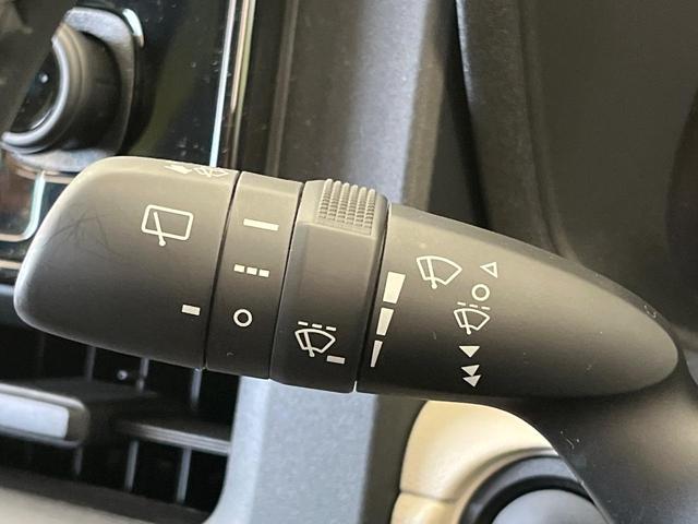 シエンタ ハイブリッドZ 純正10.5インチナビ 禁煙車 パノラミックビューモニター セーフティセンス ハンズフリーパワースライドドア レーダークルーズコントロール ETC ブラインドスポットモニター  LEDヘッドライト(39枚目)