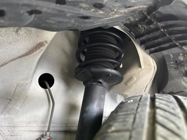 アルト L 禁煙車 デュアルセンサーブレーキ シートヒーター コーナーセンサー オートハイビーム 車線逸脱警報 オートライト オーディオ キーレス エアコン アイドリングストップ 横滑り防止装置(21枚目)