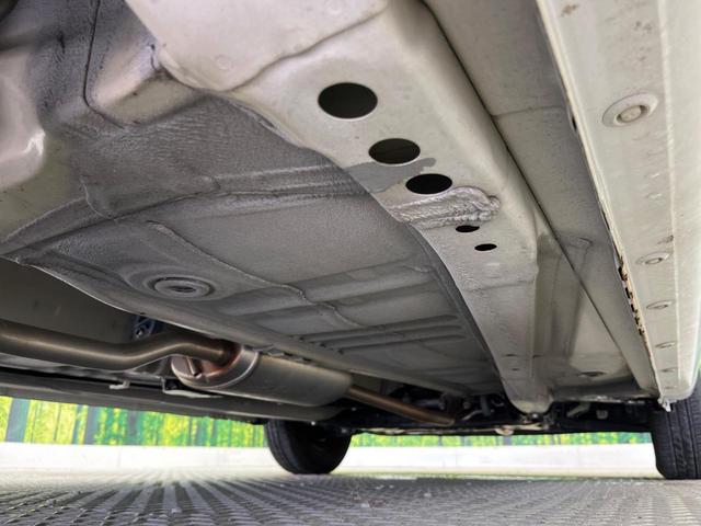 アルト L 禁煙車 デュアルセンサーブレーキ シートヒーター コーナーセンサー オートハイビーム 車線逸脱警報 オートライト オーディオ キーレス エアコン アイドリングストップ 横滑り防止装置(23枚目)