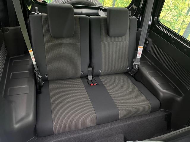 ジムニー ＸＣ　４ＷＤ　ターボ　衝突被害軽減システム　コーナーセンサー　スマートキー　ＬＥＤヘッド　クルコン　オートハイビーム　車線逸脱警報　オートライト　オートエアコン　純正１６インチアルミ　シートヒーター（10枚目）