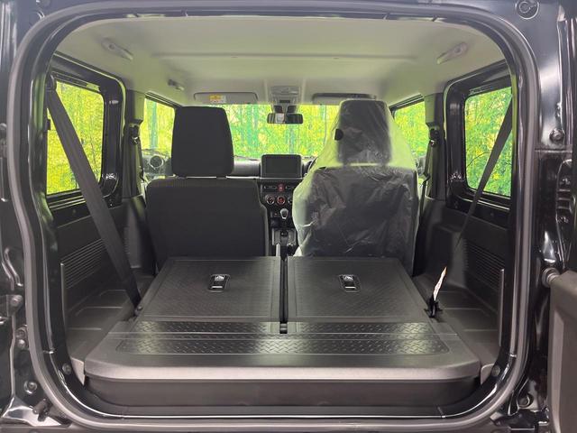 ジムニー ＸＣ　４ＷＤ　ターボ　衝突被害軽減システム　コーナーセンサー　スマートキー　ＬＥＤヘッド　クルコン　オートハイビーム　車線逸脱警報　オートライト　オートエアコン　純正１６インチアルミ　シートヒーター（11枚目）