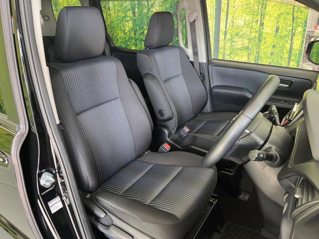 ヴォクシー ＺＳ　純正９型ナビ　バックカメラ　禁煙車　両側電動スライドドア　スマートキー＆プッシュスタート　ＥＴＣ　ＬＥＤヘッド　純正１６インチアルミ　フルセグ　ロールサンシェイド　Ｂｌｕｅｔｏｏｔｈ接続（9枚目）