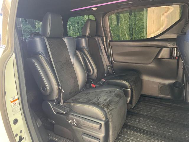 ヴェルファイア ２．５Ｚ　Ａエディション　ゴールデンアイズ　サンルーフ　１１型ＢＩＧ－Ｘ　フリップダウン　アドミレイションフルエアロ　プリクラッシュ　レーダークルーズ　両側電動ドア　バックカメラ　禁煙車　パワーバックドア　ハーフレザー　ドラレコ（10枚目）